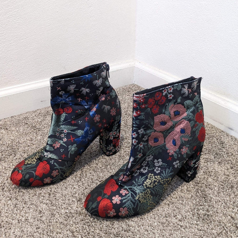 Embroidered Booties - Picture 2 of 2